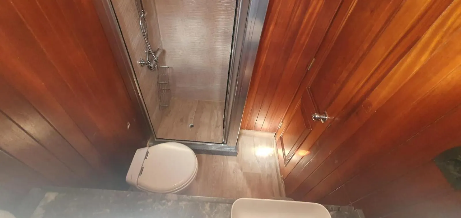 Úszó hotel Donnamarisa Hotel Palermo